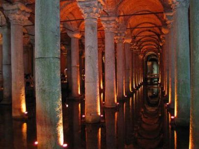 Basilica Cistern (Yerebatan Sarayı) (Istanbul)